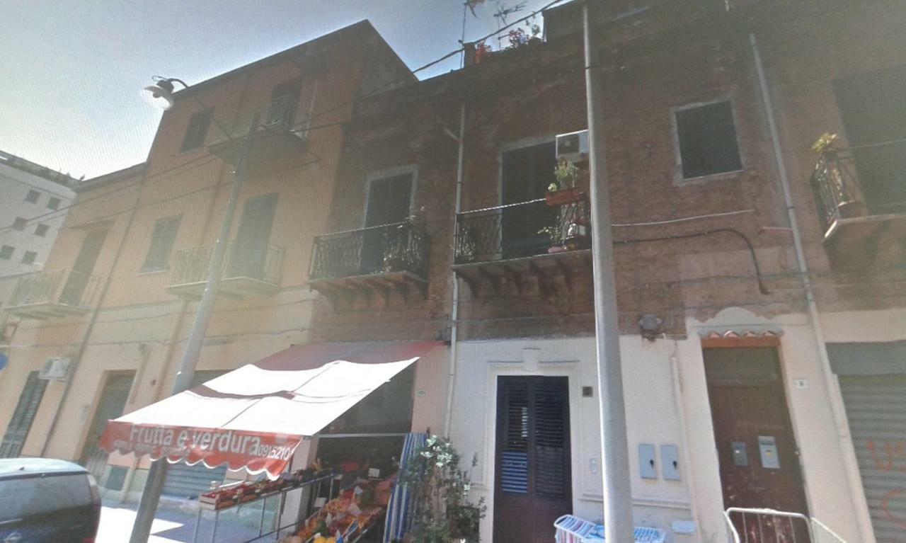 B&B Alla Pianura Dei Resuttano Palermo Exterior photo